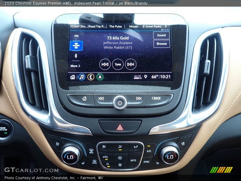 Iridescent Pearl Tricoat / Jet Black/Brandy 2020 Chevrolet Equinox Premier AWD