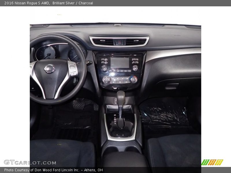 Brilliant Silver / Charcoal 2016 Nissan Rogue S AWD