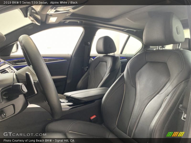 Alpine White / Black 2019 BMW 5 Series 530i Sedan