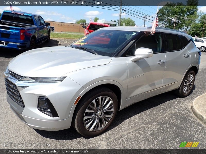 Front 3/4 View of 2020 Blazer Premier AWD