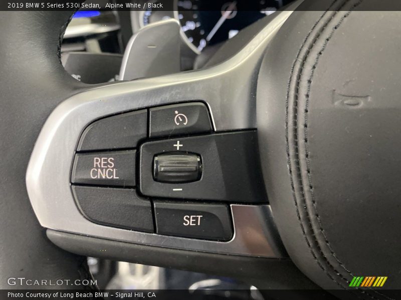 Alpine White / Black 2019 BMW 5 Series 530i Sedan