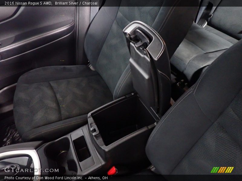 Brilliant Silver / Charcoal 2016 Nissan Rogue S AWD