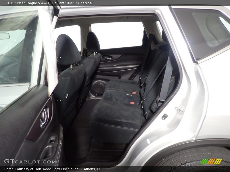 Brilliant Silver / Charcoal 2016 Nissan Rogue S AWD