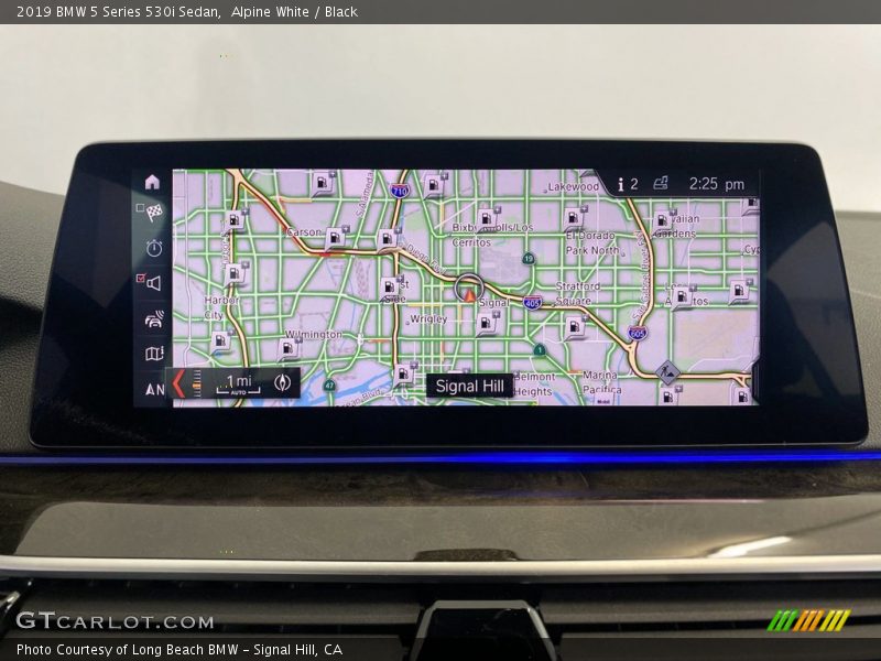 Alpine White / Black 2019 BMW 5 Series 530i Sedan