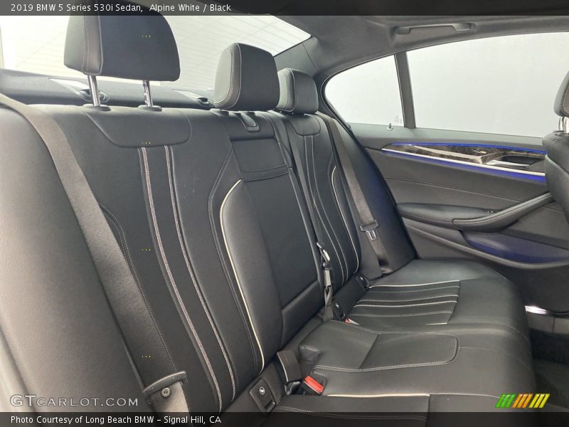 Alpine White / Black 2019 BMW 5 Series 530i Sedan