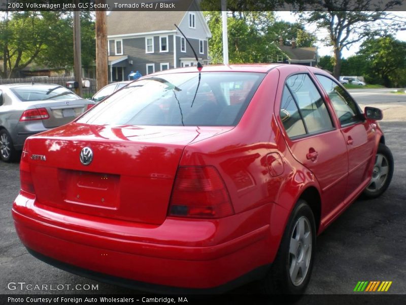Tornado Red / Black 2002 Volkswagen Jetta GLS Sedan