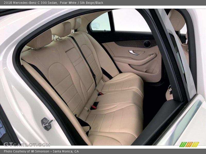 Polar White / Silk Beige/Black 2018 Mercedes-Benz C 300 Sedan