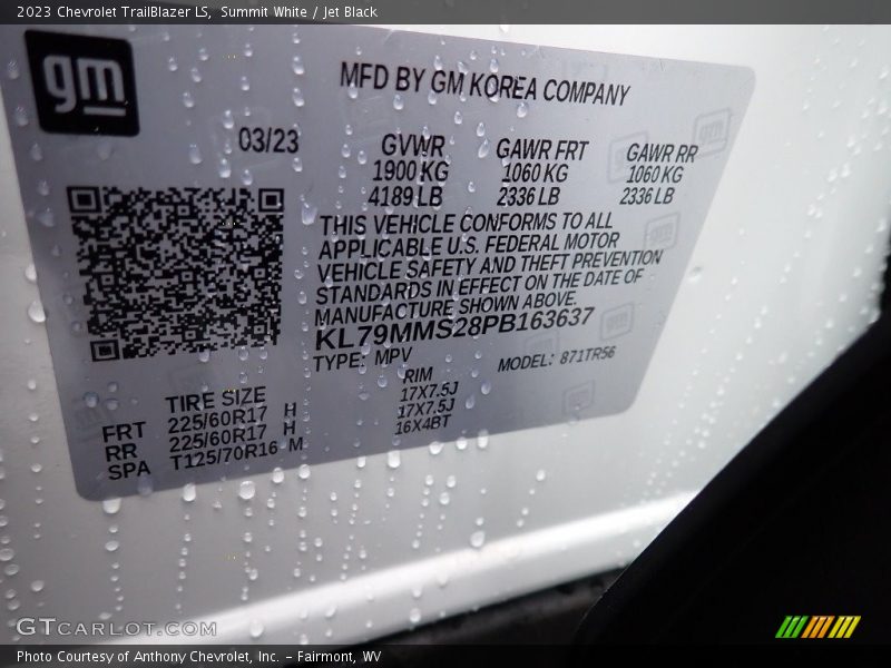 Summit White / Jet Black 2023 Chevrolet TrailBlazer LS