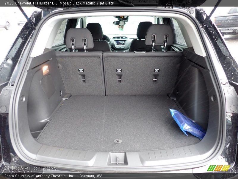 Mosaic Black Metallic / Jet Black 2023 Chevrolet TrailBlazer LT