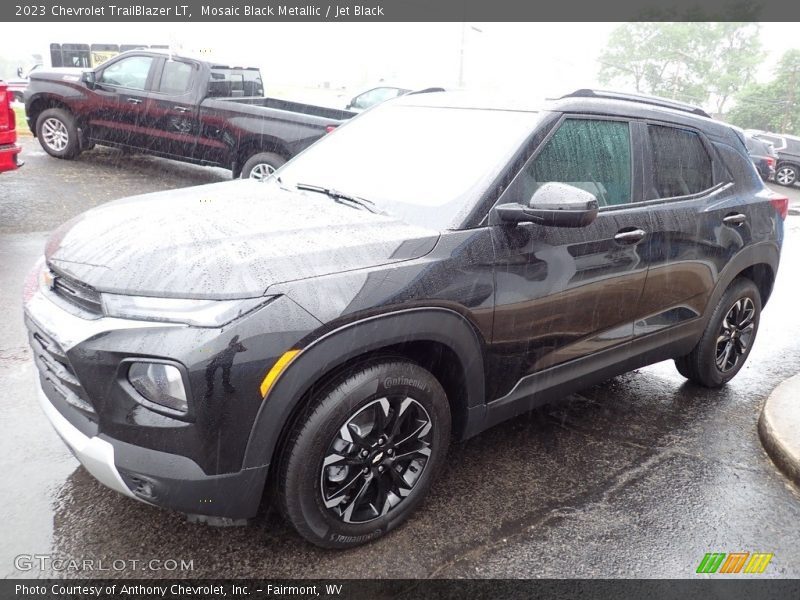 Mosaic Black Metallic / Jet Black 2023 Chevrolet TrailBlazer LT