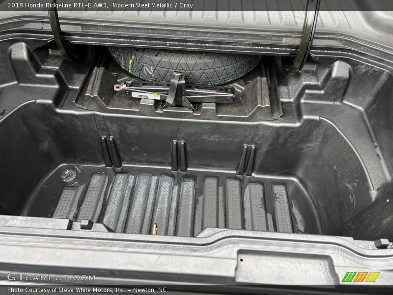 Modern Steel Metallic / Gray 2018 Honda Ridgeline RTL-E AWD