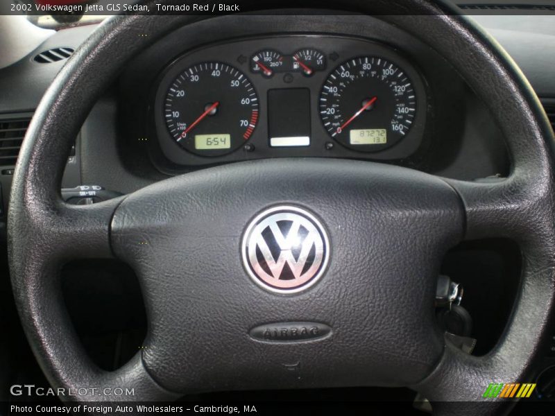 Tornado Red / Black 2002 Volkswagen Jetta GLS Sedan