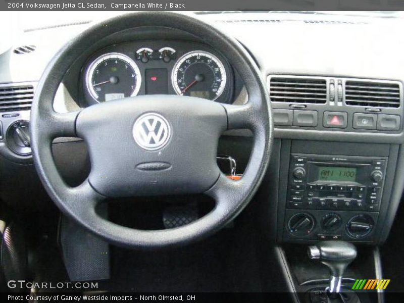 Campanella White / Black 2004 Volkswagen Jetta GL Sedan