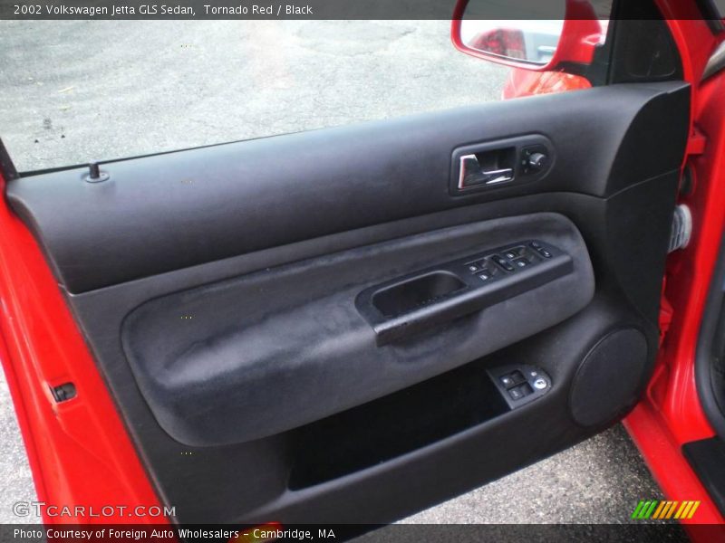 Tornado Red / Black 2002 Volkswagen Jetta GLS Sedan