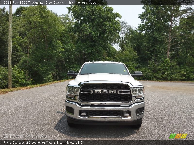 Bright White / Black 2021 Ram 3500 Tradesman Crew Cab 4x4