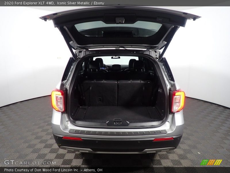 Iconic Silver Metallic / Ebony 2020 Ford Explorer XLT 4WD
