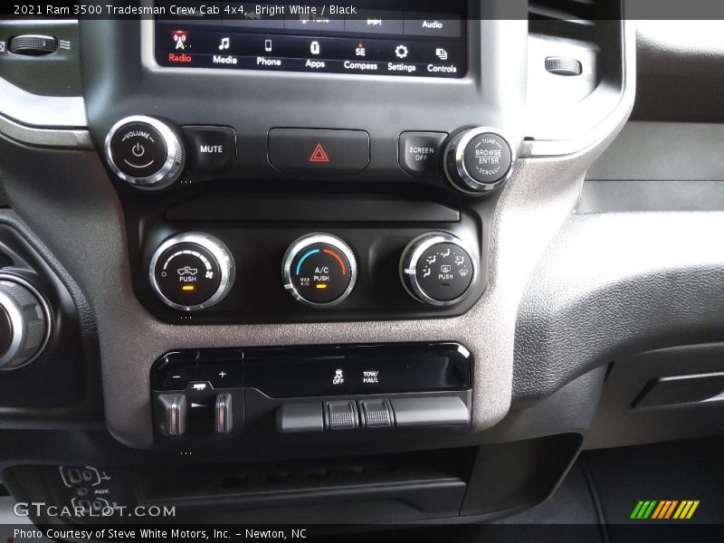 Bright White / Black 2021 Ram 3500 Tradesman Crew Cab 4x4