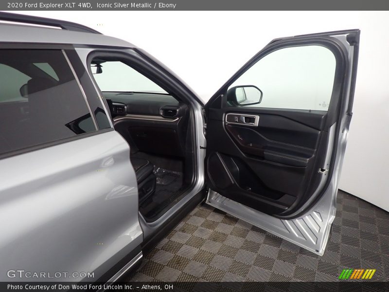 Iconic Silver Metallic / Ebony 2020 Ford Explorer XLT 4WD