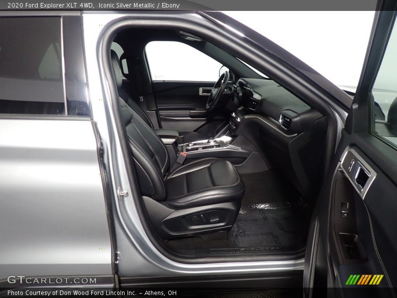 Iconic Silver Metallic / Ebony 2020 Ford Explorer XLT 4WD