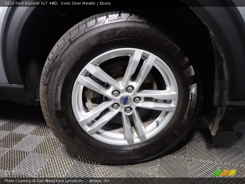Iconic Silver Metallic / Ebony 2020 Ford Explorer XLT 4WD