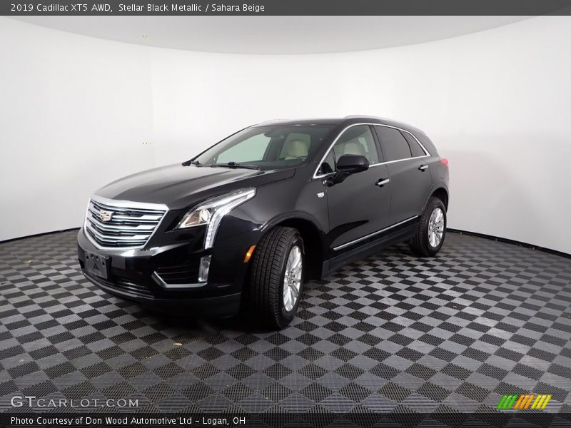 Stellar Black Metallic / Sahara Beige 2019 Cadillac XT5 AWD