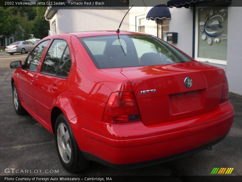 Tornado Red / Black 2002 Volkswagen Jetta GLS Sedan