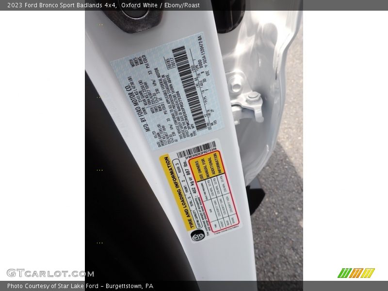 Oxford White / Ebony/Roast 2023 Ford Bronco Sport Badlands 4x4