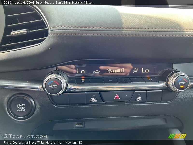 Controls of 2019 MAZDA3 Select Sedan