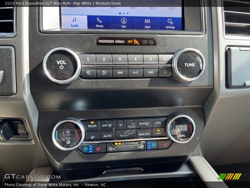 Controls of 2020 Expedition XLT Max 4x4