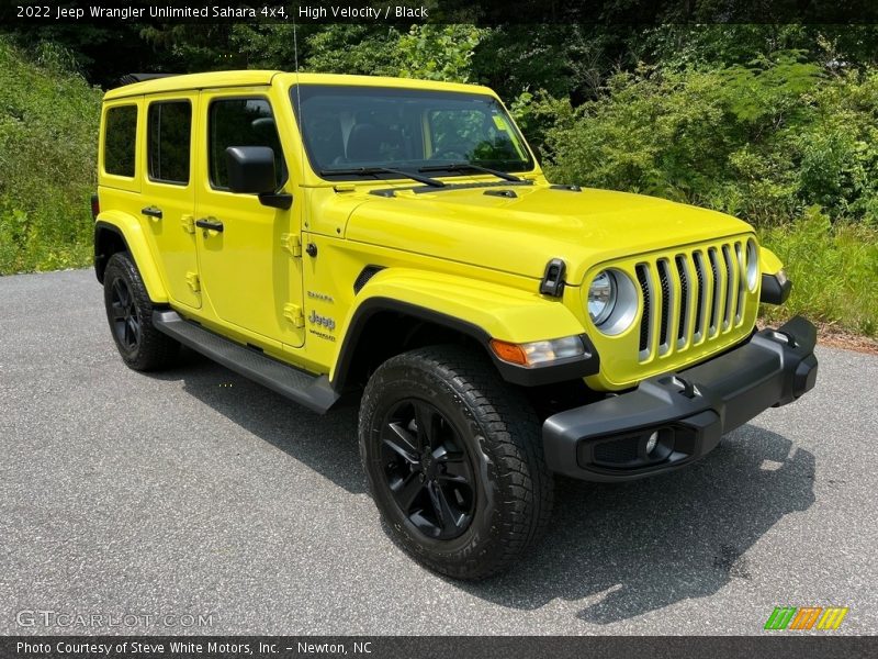 Front 3/4 View of 2022 Wrangler Unlimited Sahara 4x4