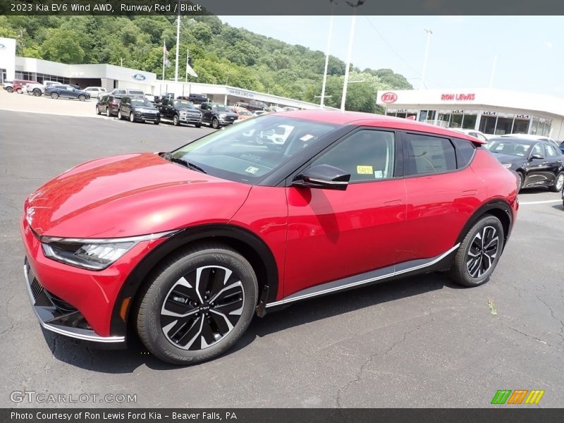 Front 3/4 View of 2023 EV6 Wind AWD