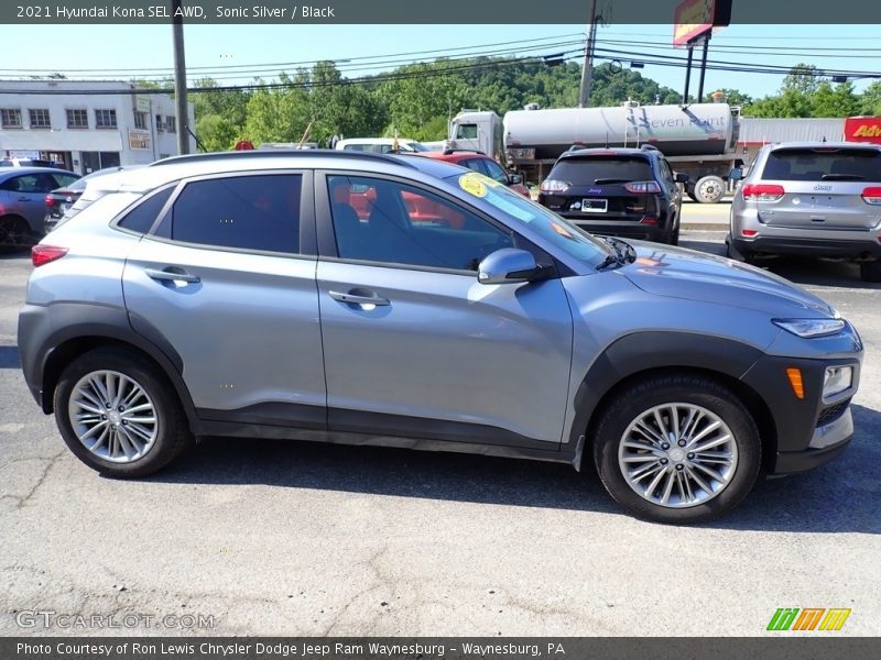 Sonic Silver / Black 2021 Hyundai Kona SEL AWD