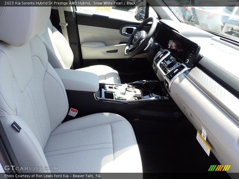 Front Seat of 2023 Sorento Hybrid SX Prestige AWD Hybrid