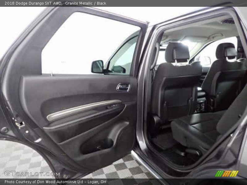 Granite Metallic / Black 2018 Dodge Durango SXT AWD