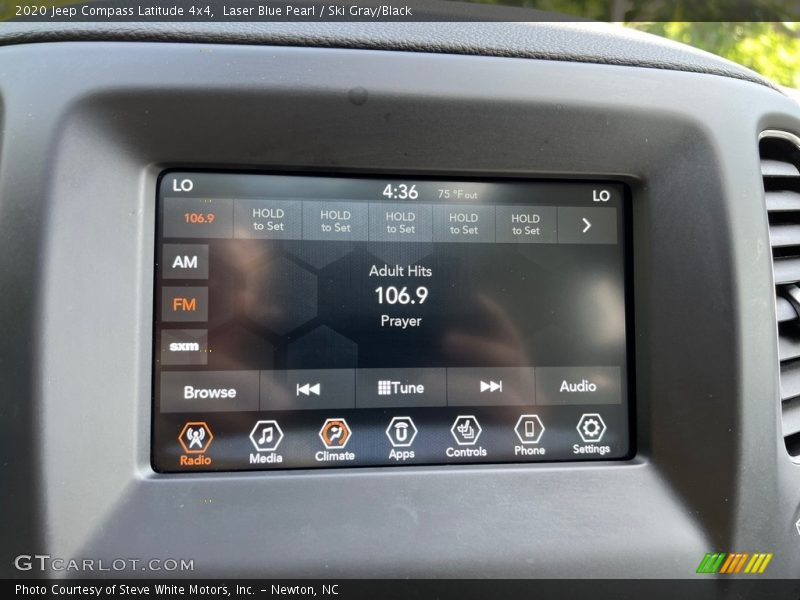 Controls of 2020 Compass Latitude 4x4