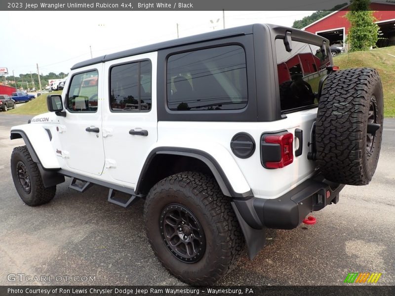 Bright White / Black 2023 Jeep Wrangler Unlimited Rubicon 4x4