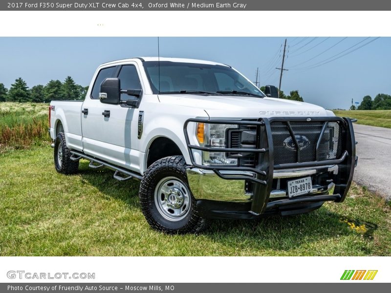 Oxford White / Medium Earth Gray 2017 Ford F350 Super Duty XLT Crew Cab 4x4