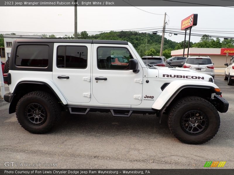 Bright White / Black 2023 Jeep Wrangler Unlimited Rubicon 4x4