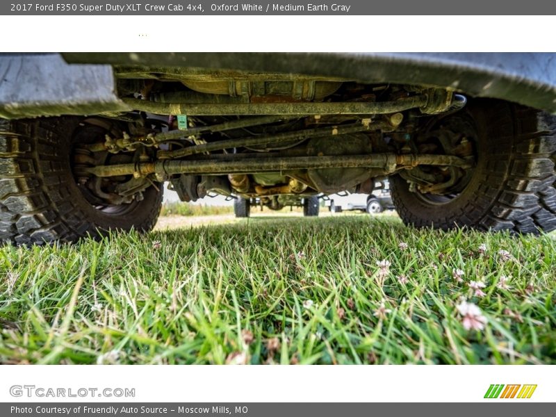 Oxford White / Medium Earth Gray 2017 Ford F350 Super Duty XLT Crew Cab 4x4