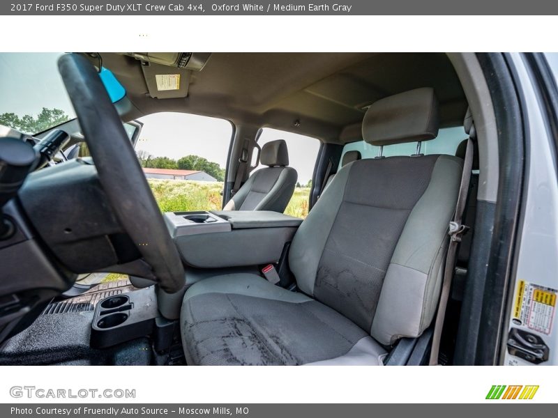 Oxford White / Medium Earth Gray 2017 Ford F350 Super Duty XLT Crew Cab 4x4