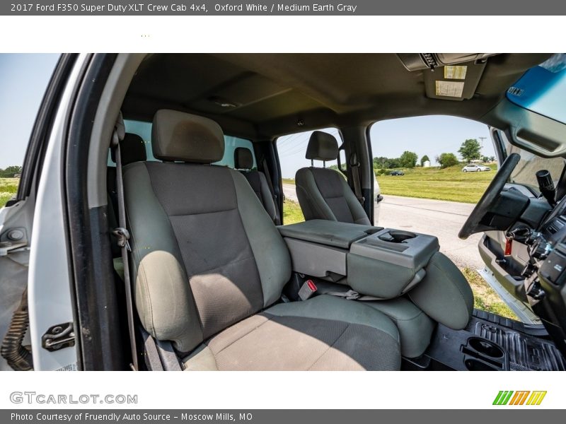 Oxford White / Medium Earth Gray 2017 Ford F350 Super Duty XLT Crew Cab 4x4