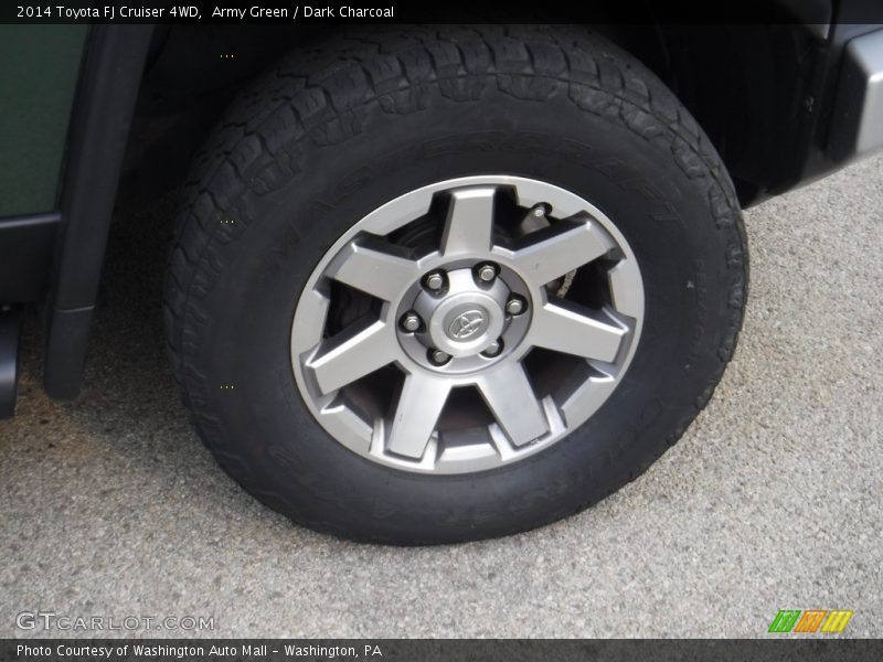 Army Green / Dark Charcoal 2014 Toyota FJ Cruiser 4WD