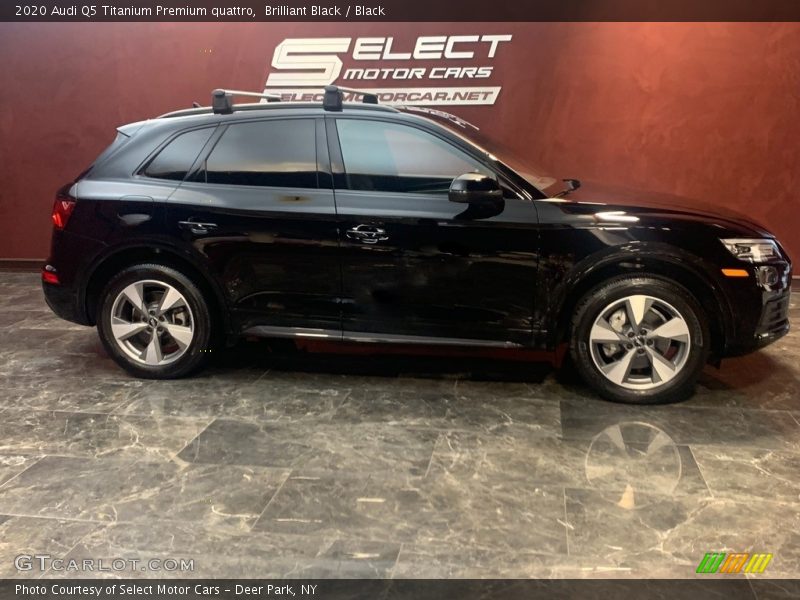 Brilliant Black / Black 2020 Audi Q5 Titanium Premium quattro