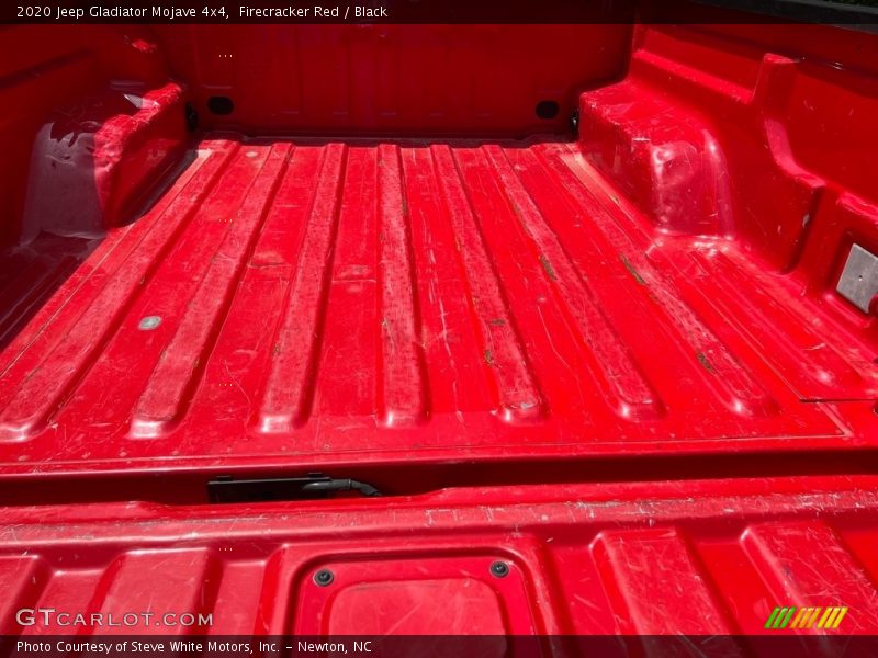 Firecracker Red / Black 2020 Jeep Gladiator Mojave 4x4