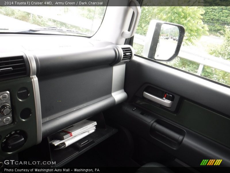 Army Green / Dark Charcoal 2014 Toyota FJ Cruiser 4WD