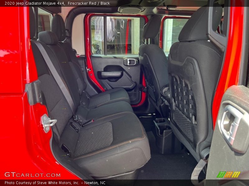 Firecracker Red / Black 2020 Jeep Gladiator Mojave 4x4