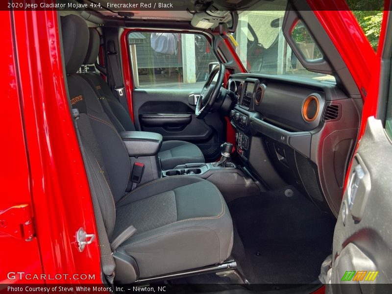 Firecracker Red / Black 2020 Jeep Gladiator Mojave 4x4