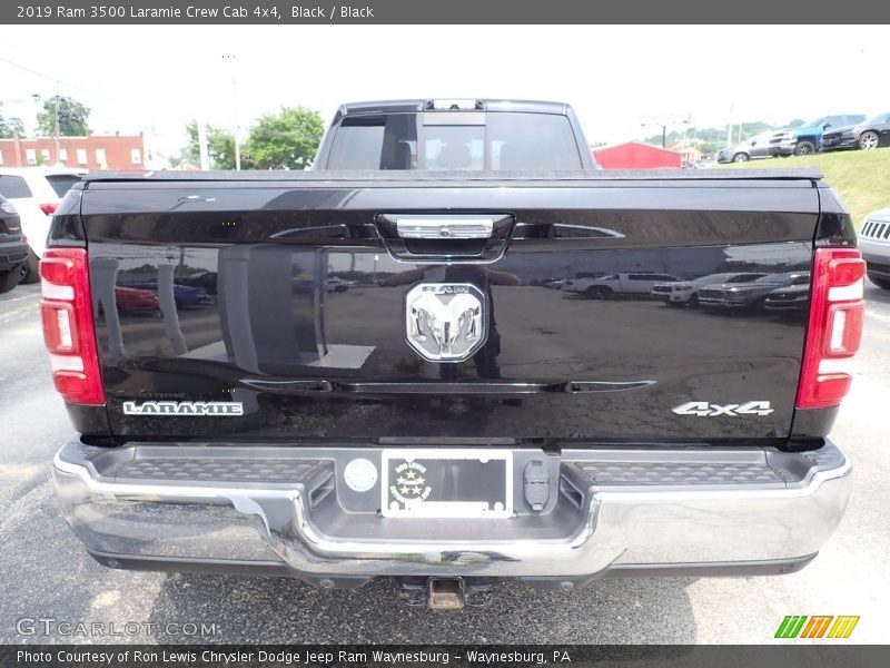 Black / Black 2019 Ram 3500 Laramie Crew Cab 4x4