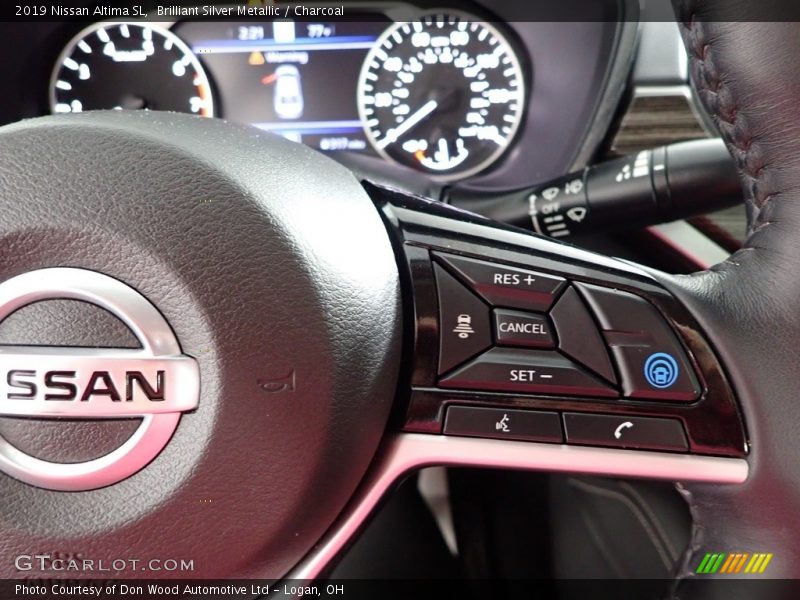 Brilliant Silver Metallic / Charcoal 2019 Nissan Altima SL