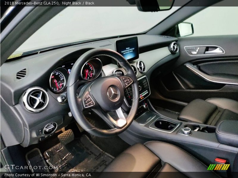 Night Black / Black 2018 Mercedes-Benz GLA 250